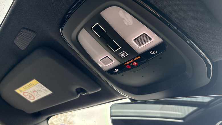 Volvo XC40 2.0 B4P Ultimate Dark 5dr Auto Petrol Estate